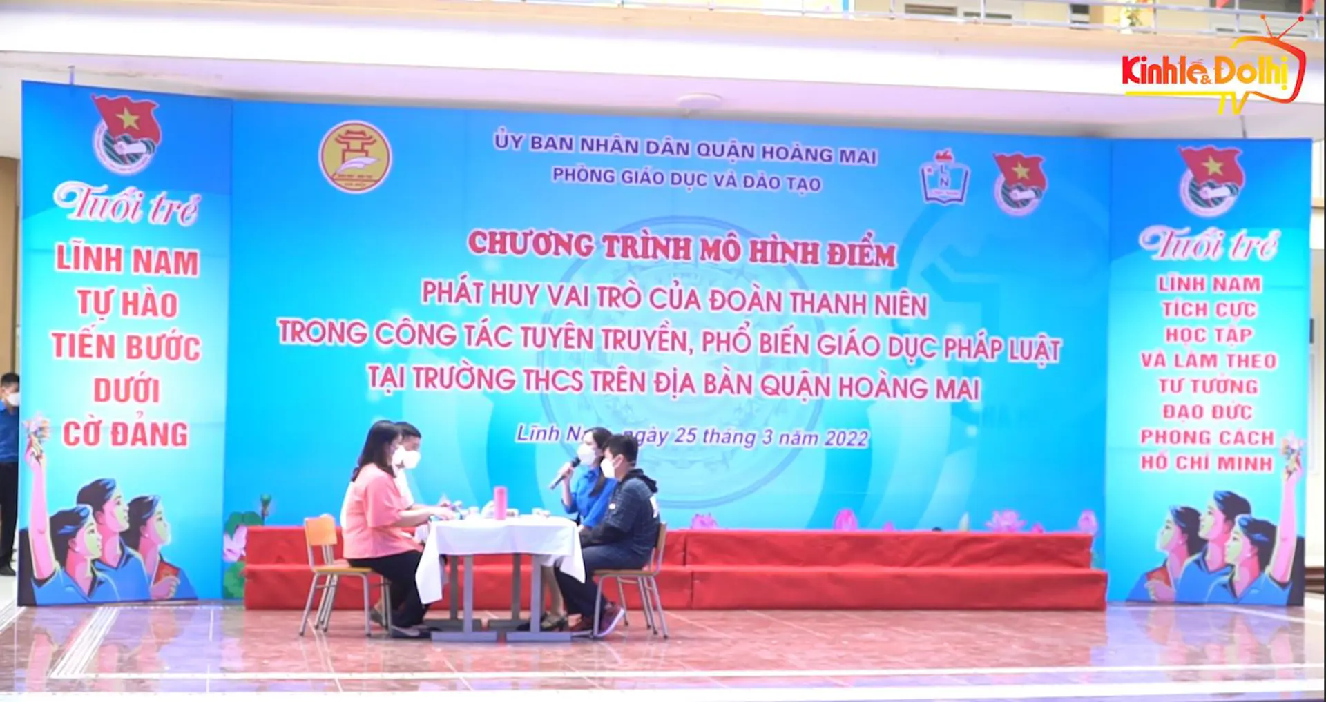 Hoàng Mai: Chi đoàn giáo viên tham gia phổ biến pháp luật cho học sinh