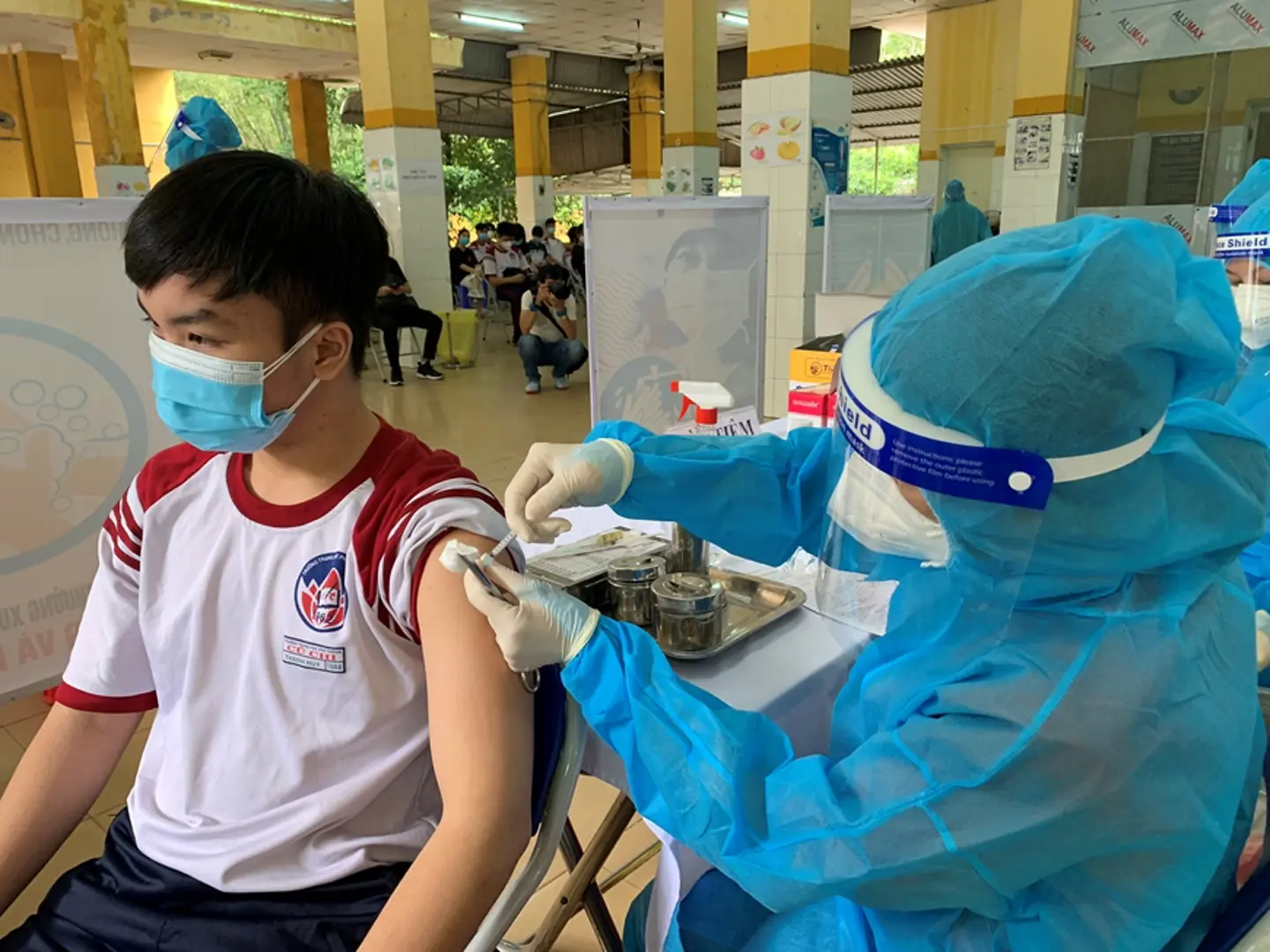 Huyện Đông Anh: Tỷ lệ tiêm vaccine phòng Covid-19 cho học sinh đạt gần 99%