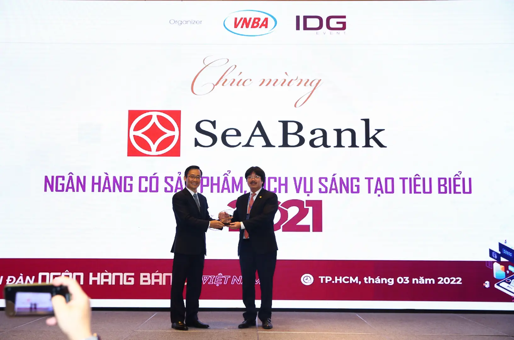 SeABank được vinh danh 2 giải thưởng “Ngân hàng Việt Nam tiêu biểu 2021”