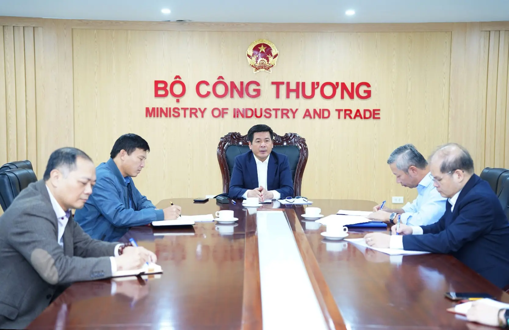 Bộ trưởng Công Thương: Bảo đảm nguồn cung ứng than cho sản xuất điện