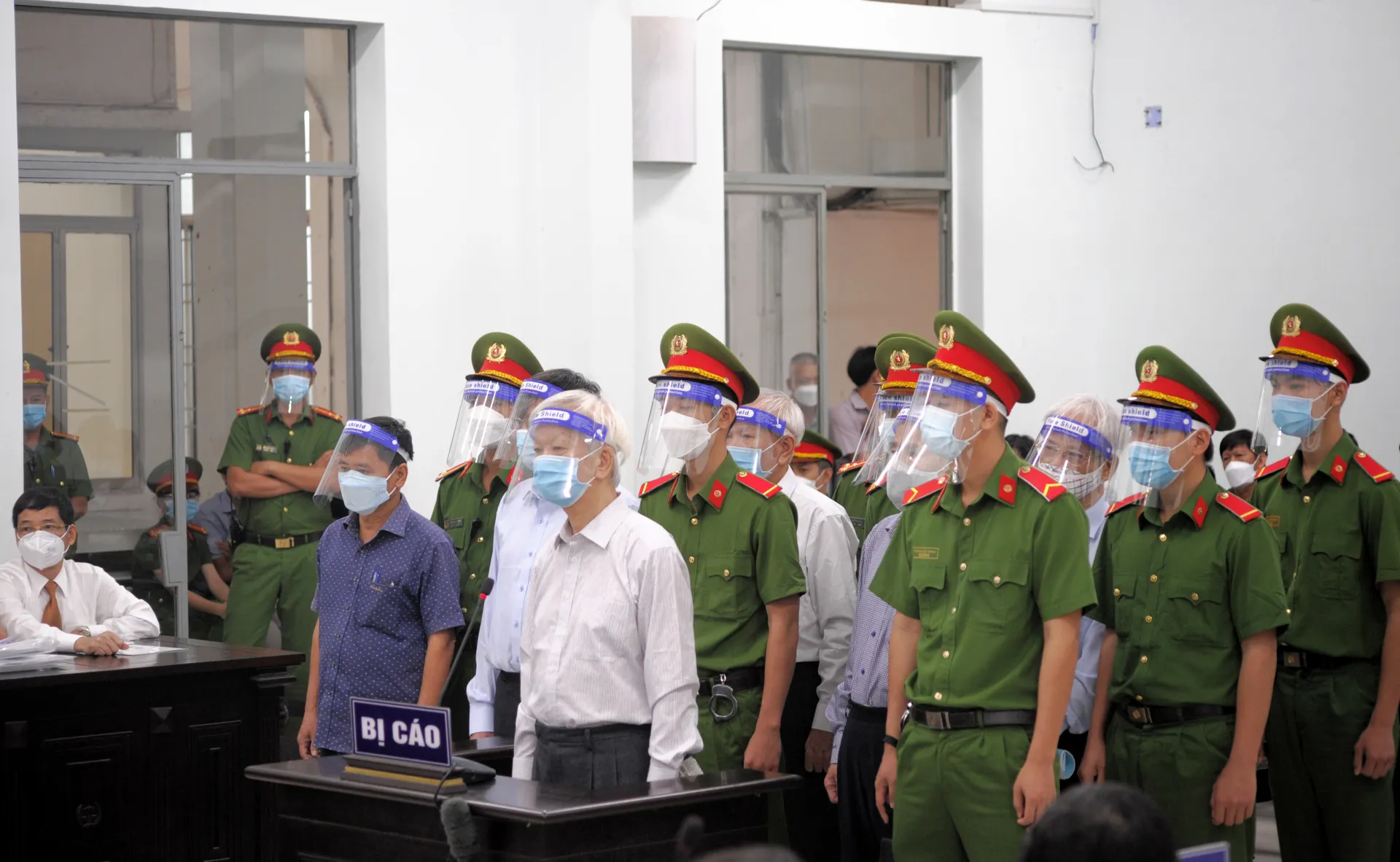 Xét xử sơ thẩm cựu lãnh đạo tỉnh Khánh Hòa
