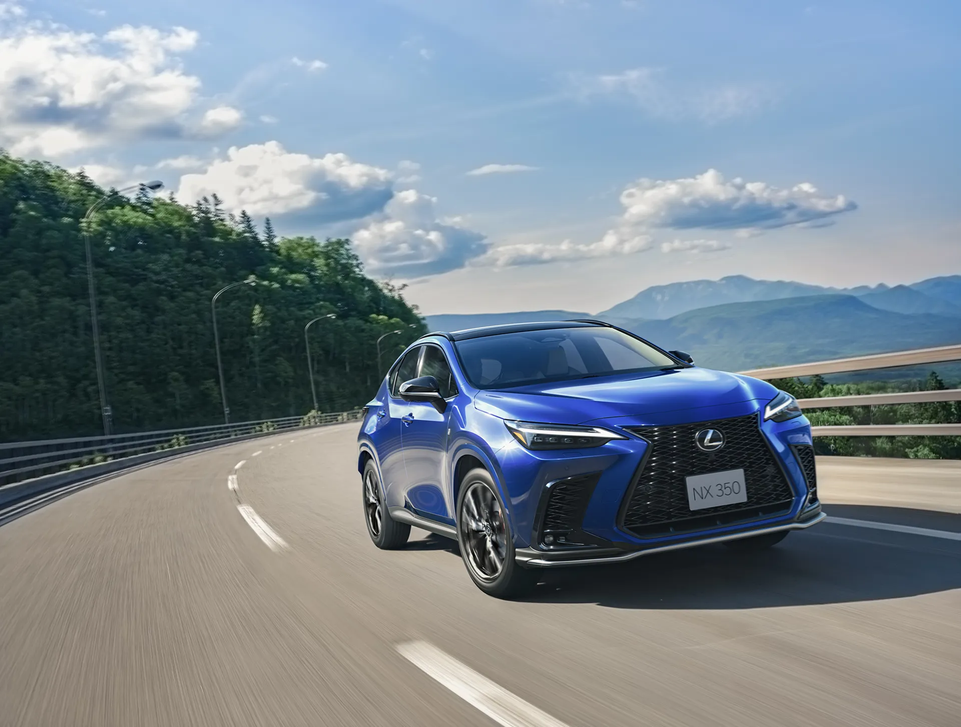 Lexus NX hoàn toàn mới chính thức ra mắt tại Việt Nam