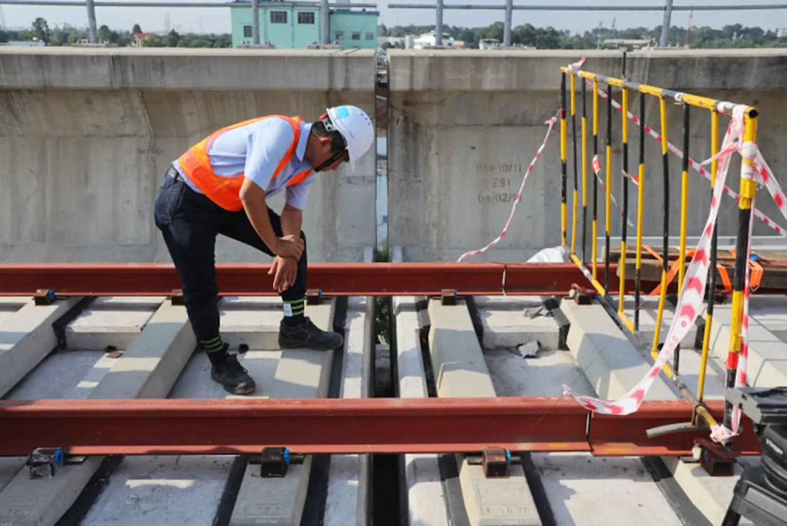 TP Hồ Chí Minh: Yêu cầu kết luận nguyên nhân rơi gối cầu metro số 1