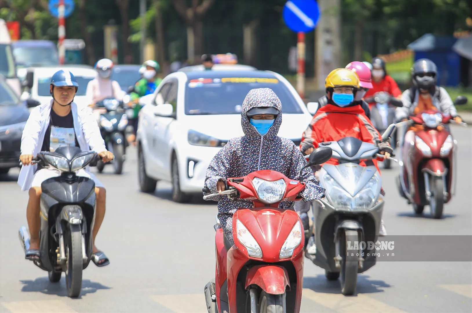 Dự báo thời tiết ngày 8/4: Hà Nội nắng nóng, hanh khô tiếp diễn