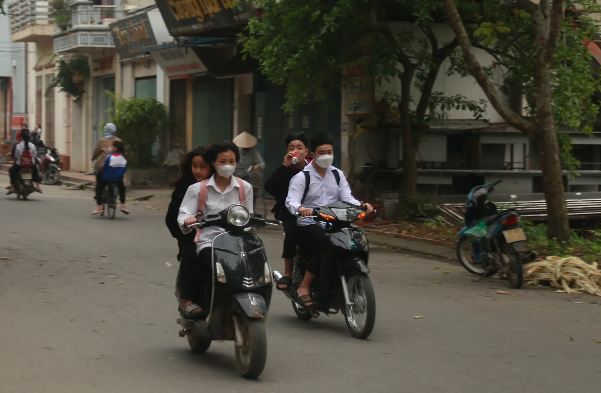 Bài 2: Hậu quả từ sự lơi là của người lớn
