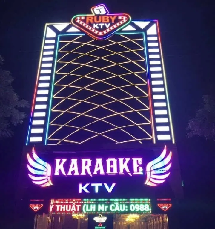 Hải Dương mở lại hoạt động karaoke, quán bar, vũ trường