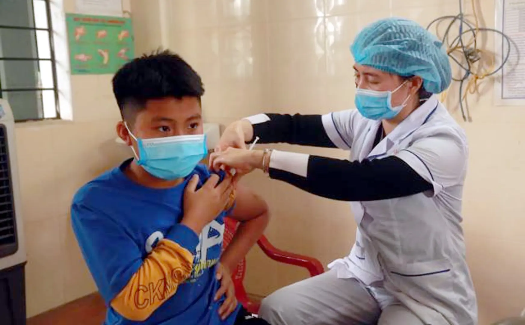 Huyện Thạch Thất: Hơn 1.000 trẻ từ 5 - 12 tuổi được tiêm vaccine phòng Covid-19