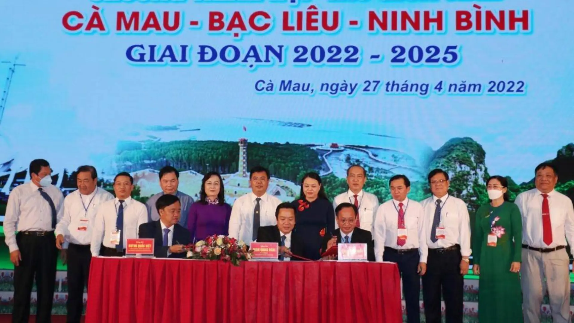 Ninh Bình - Bạc Liêu - Cà Mau: Bền chặt nghĩa tình