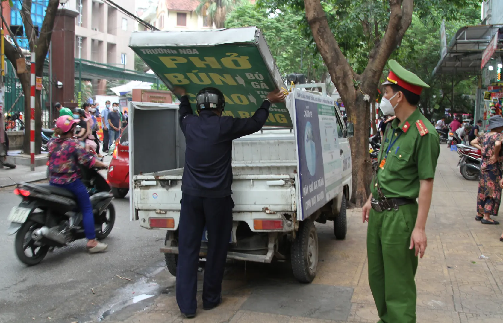 Xử lý vi phạm trật tự đô thị trong Khu đô thị Định Công