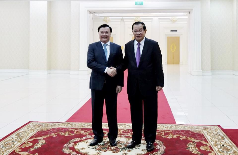 Visit of Hanoi delegation to Phnom Penh solidifies bilateral friendship