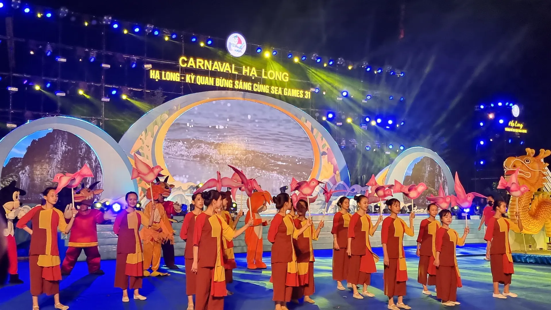 Ấn tượng Carnaval Hạ Long 2022