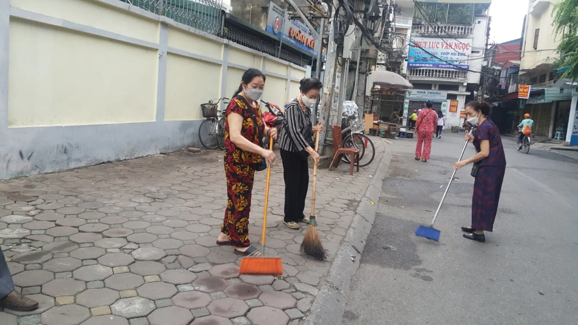 Quận Hai Bà Trưng: Xử phạt hành chính lĩnh vực môi trường hơn 86 triệu đồng