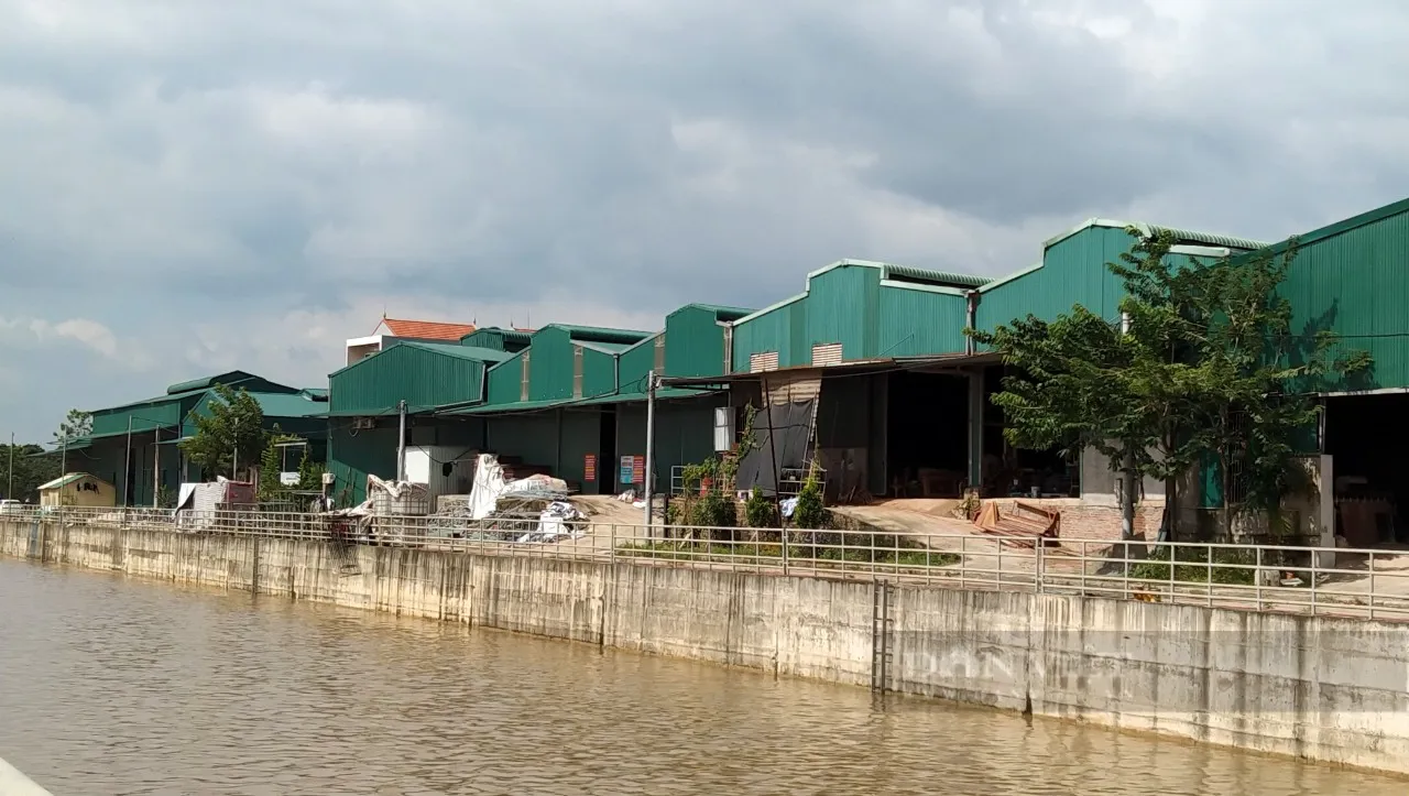 Xem xét trách nhiệm lãnh đạo địa phương để xảy ra nhiều vi phạm thủy lợi