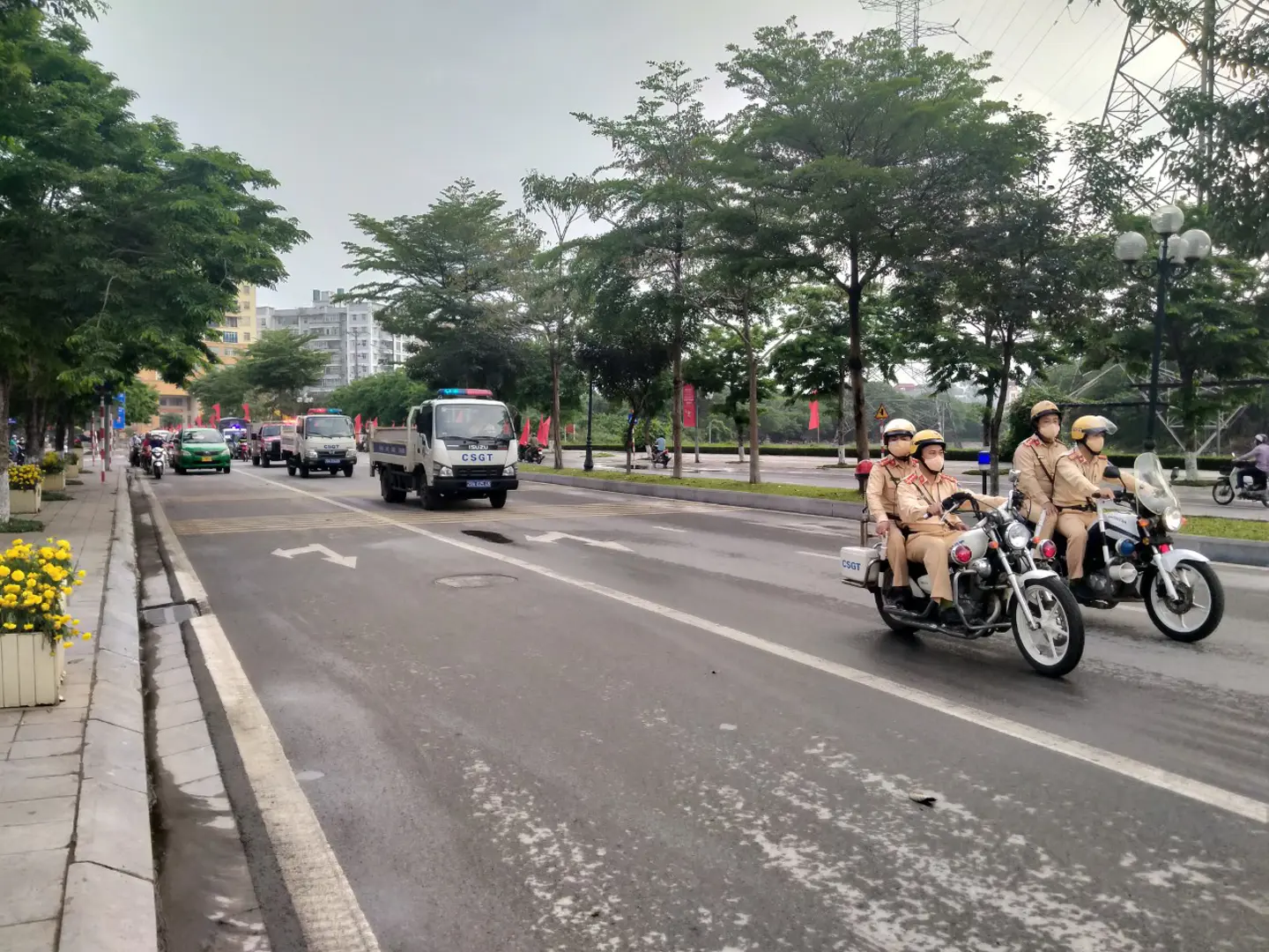 Quận Hoàng Mai: Ra quân đảm bảo trật tự ATGT,  trật tự đô thị