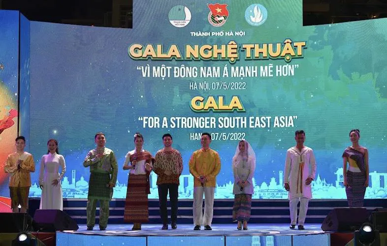 Gala nghệ thuật “Vì một Đông Nam Á mạnh mẽ hơn”