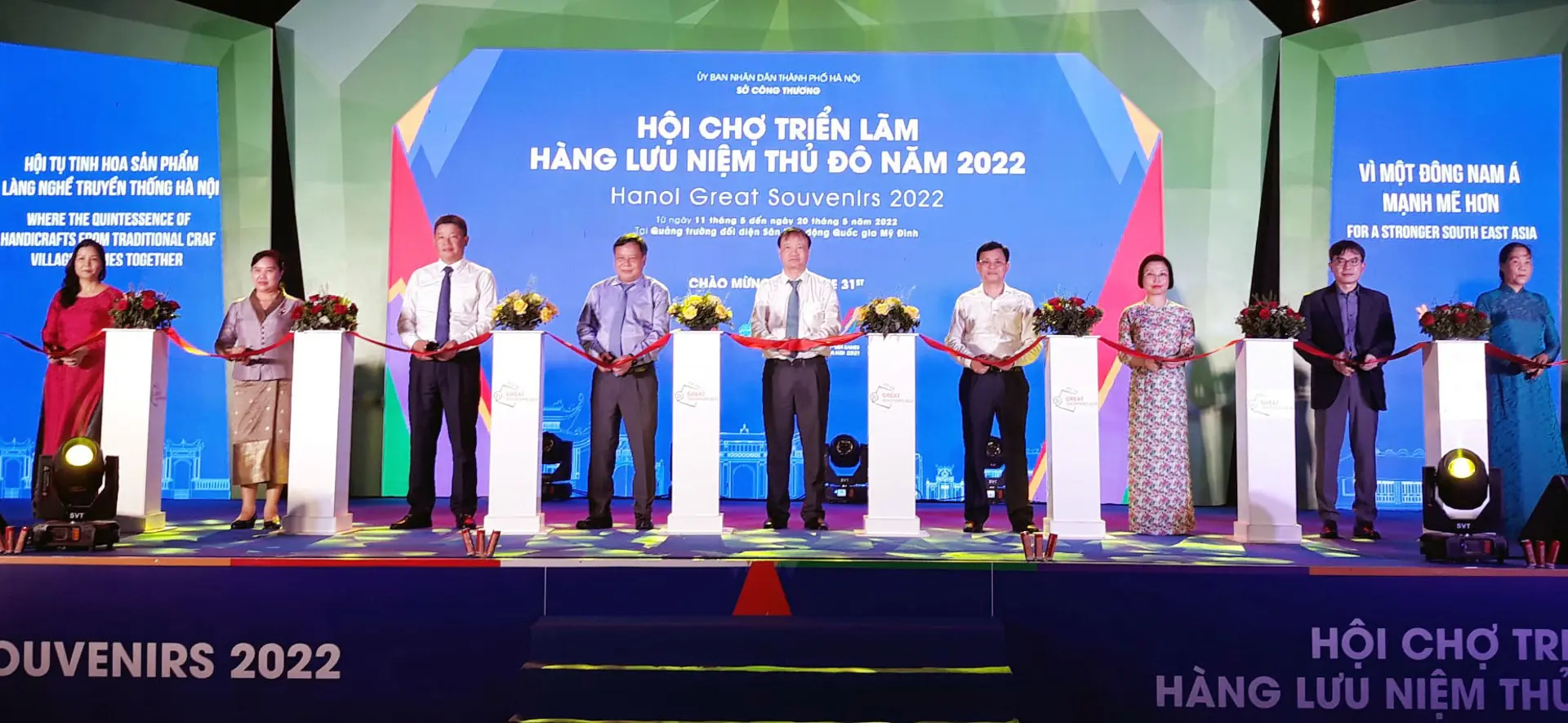 Khai mạc Hội chợ triển lãm hàng lưu niệm Thủ đô 2022