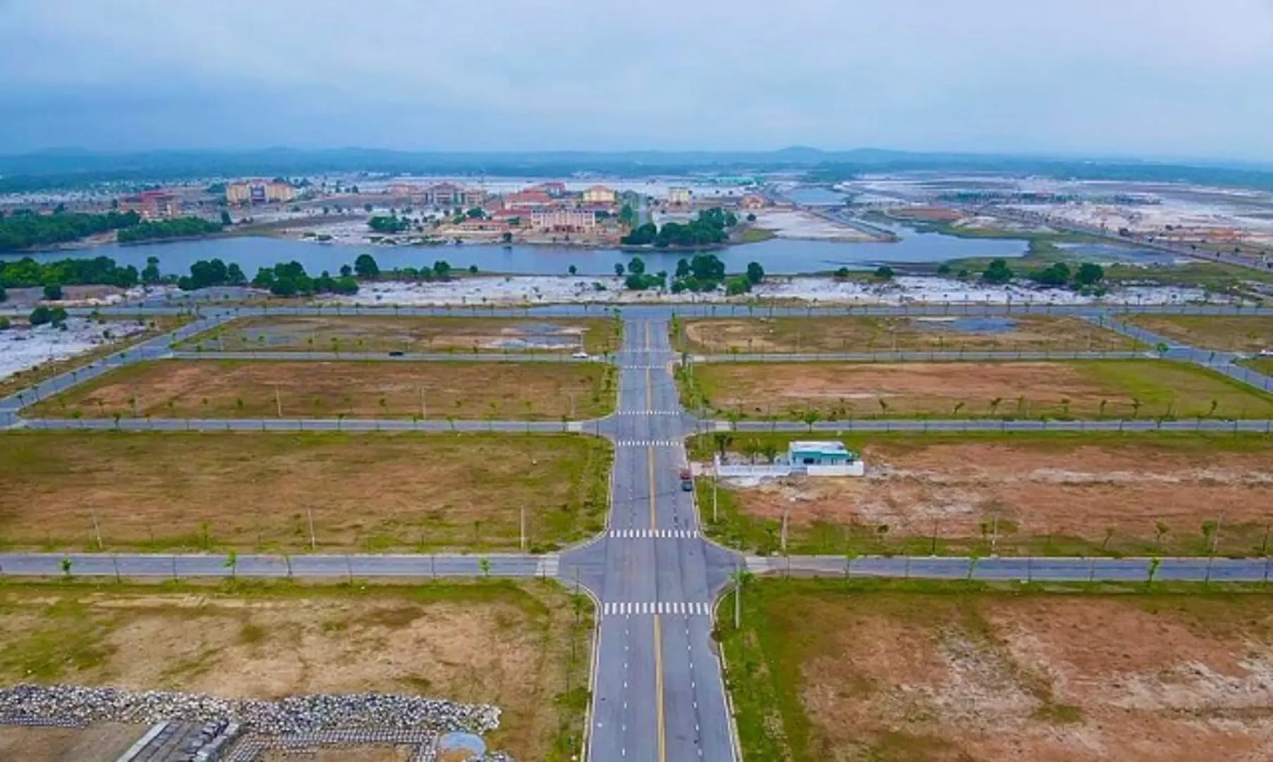 Quảng Bình: “Siết chặt” quản lý đất đai, ngăn ngừa phân lô, tách thửa