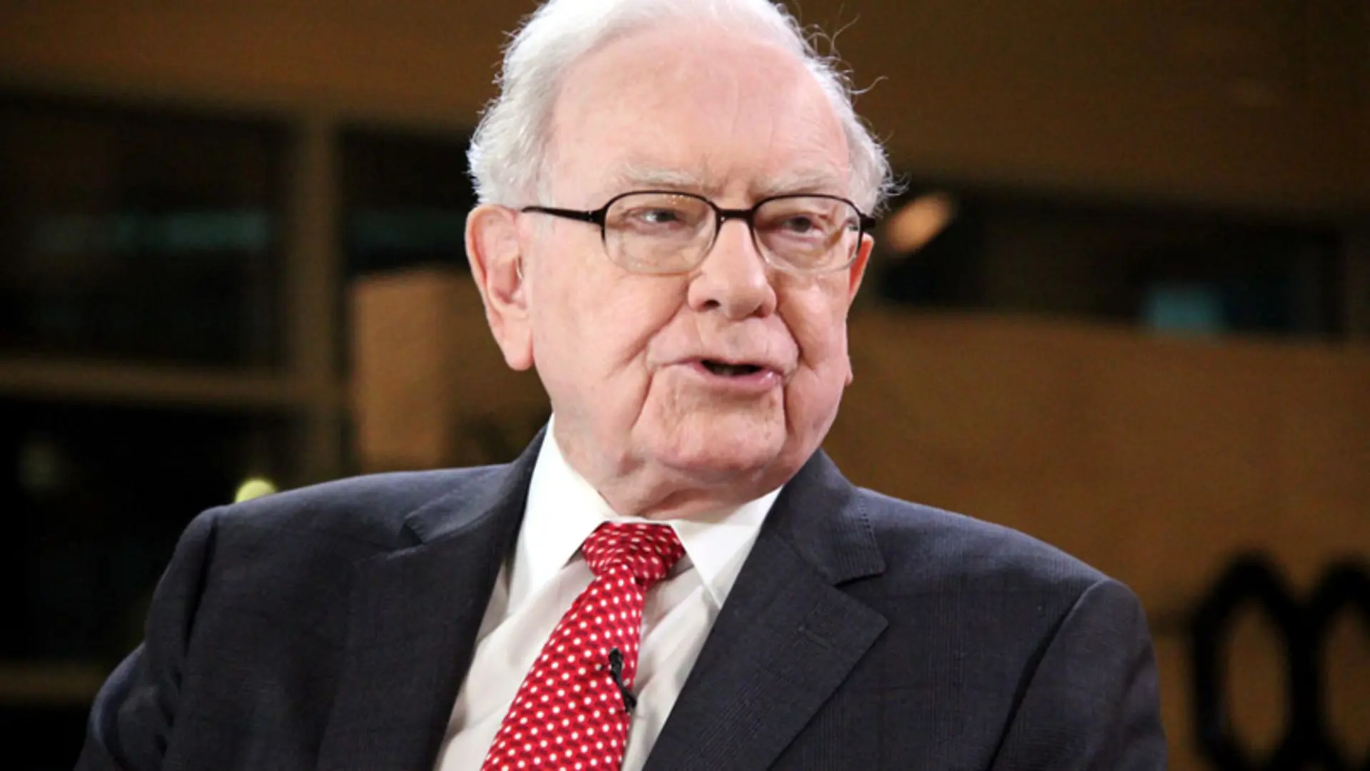 Học đầu tư theo Warren Buffett, test nhanh với cổ phiếu VNM