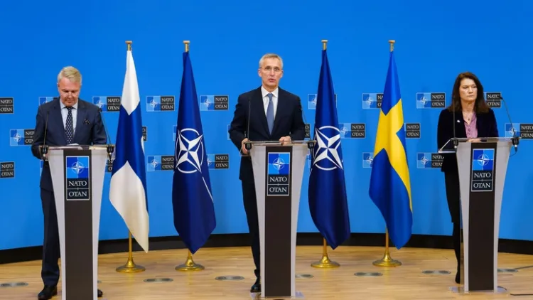 Phần Lan và Thụy Điển quyết định gia nhập NATO