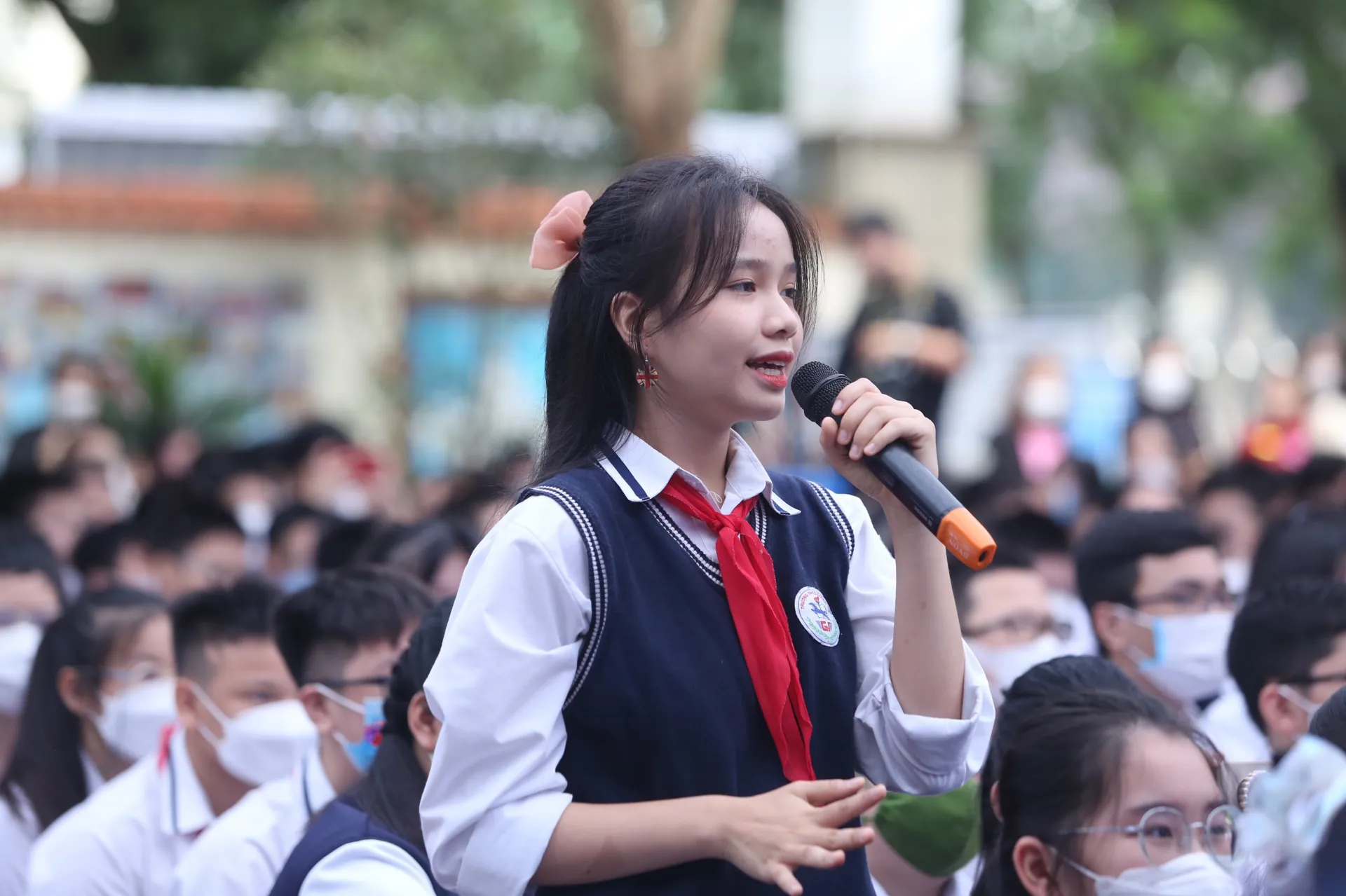 Học sinh chia sẻ áp lực trong học tập, nhất là giai đoạn học trực tuyến