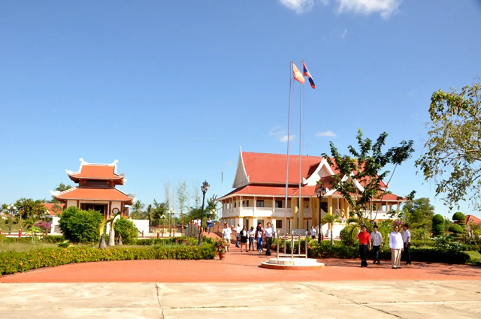 Nhân dân Lào luôn ghi nhớ hình ảnh Hồ Chí Minh