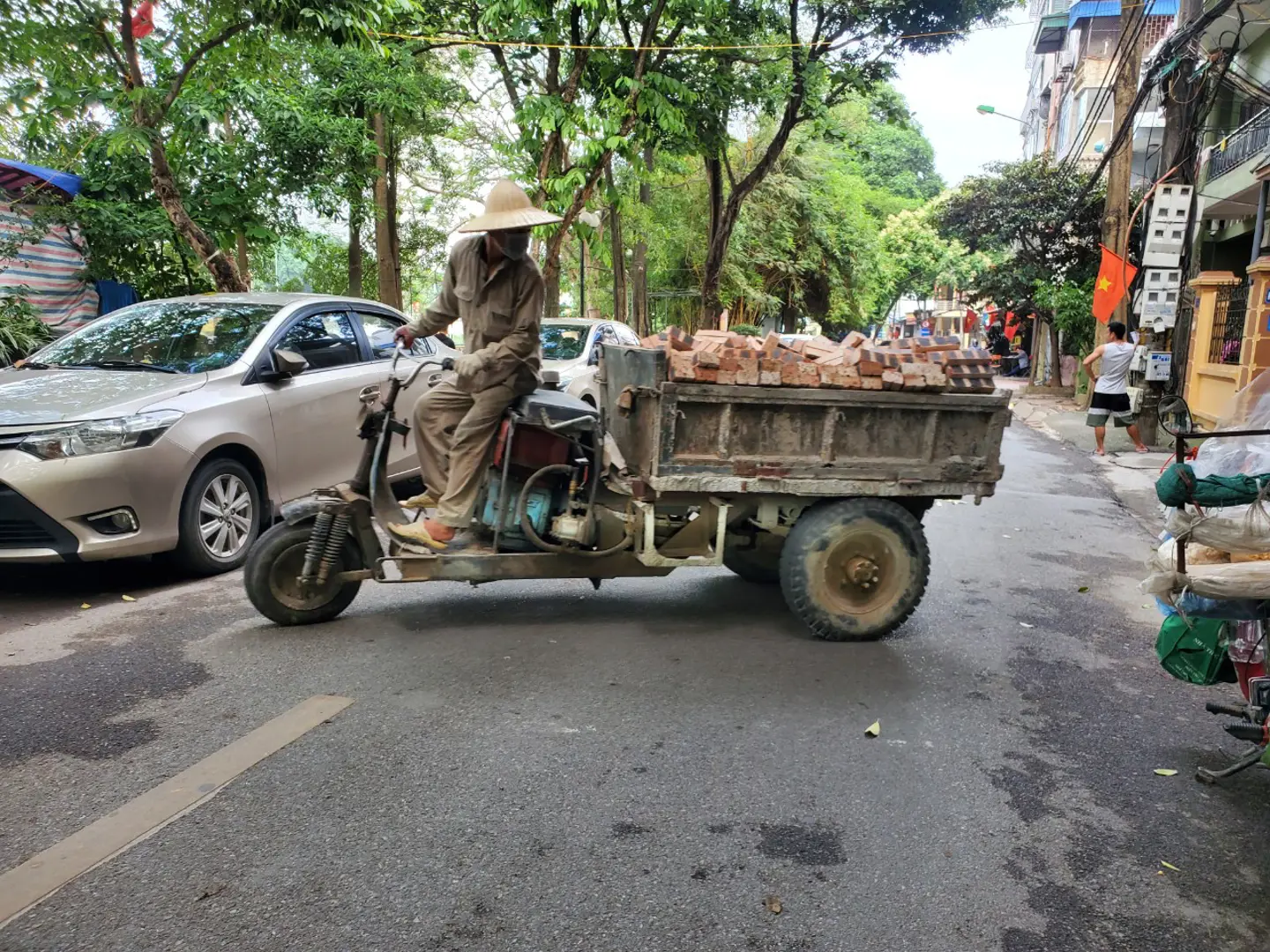 Vấn nạn xe tự chế - bao giờ hết nhức nhối?