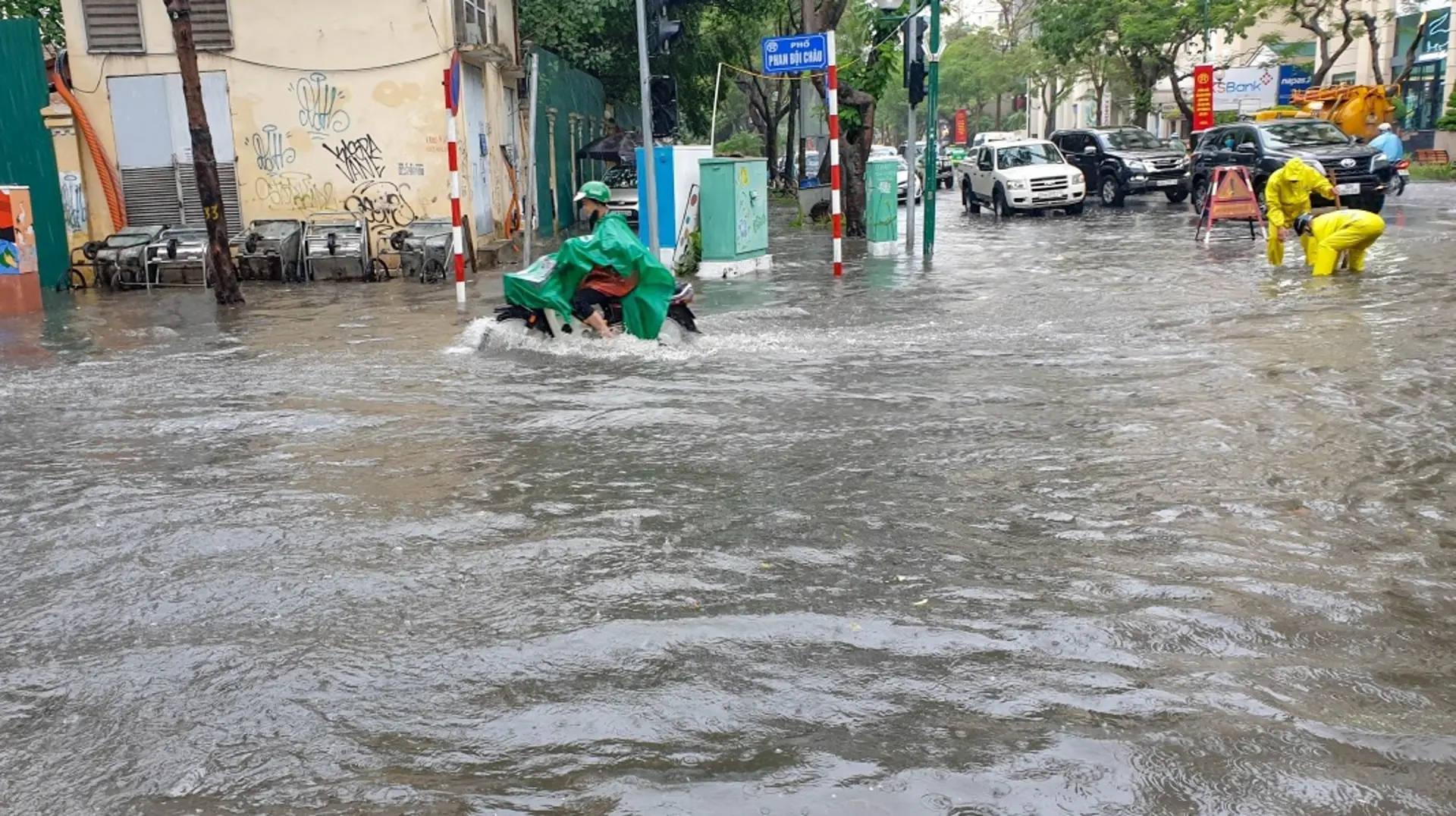 Dự báo thời tiết ngày 25/5: Hà Nội cùng cả nước vẫn mưa rào và dông