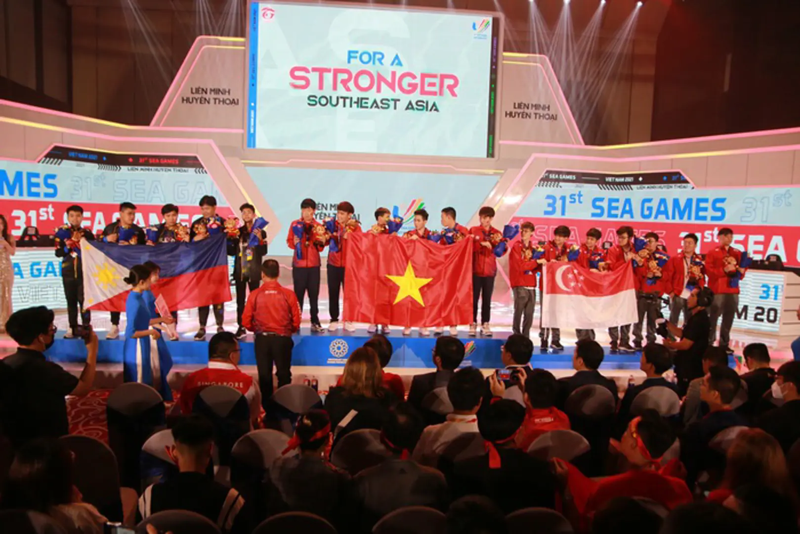 SEA Games 31: Esports Việt Nam thành công trên sân nhà 