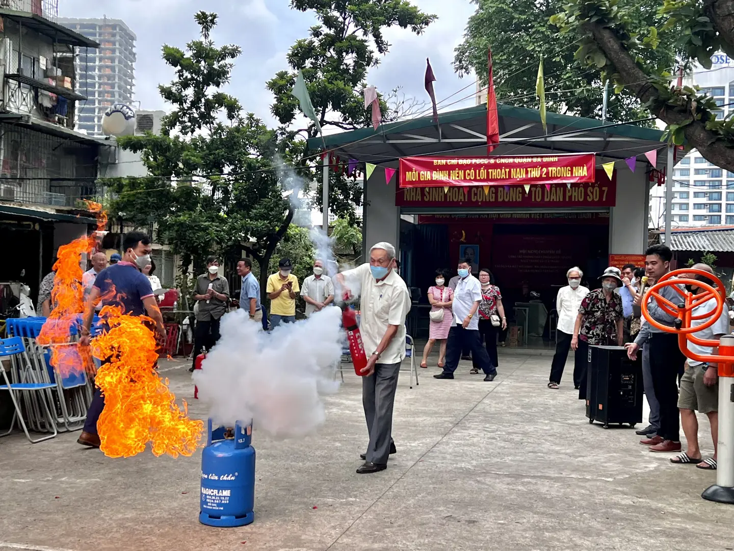 Phòng cháy tại các nhà tập thể cũ: Quan trọng là ý thức người dân