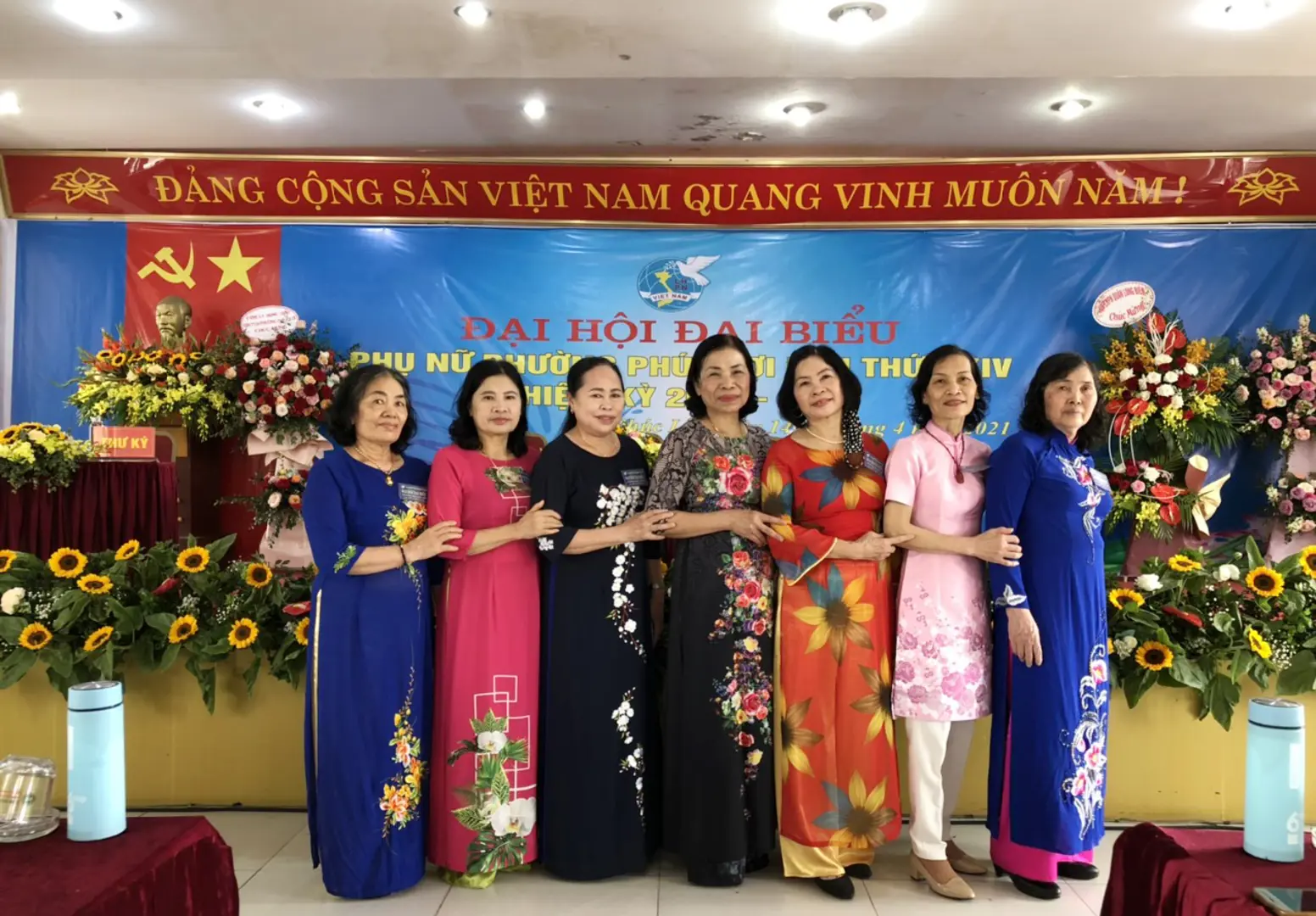 Gặp cán bộ phụ nữ không ngại khó, tích cực tham gia công tác xã hội