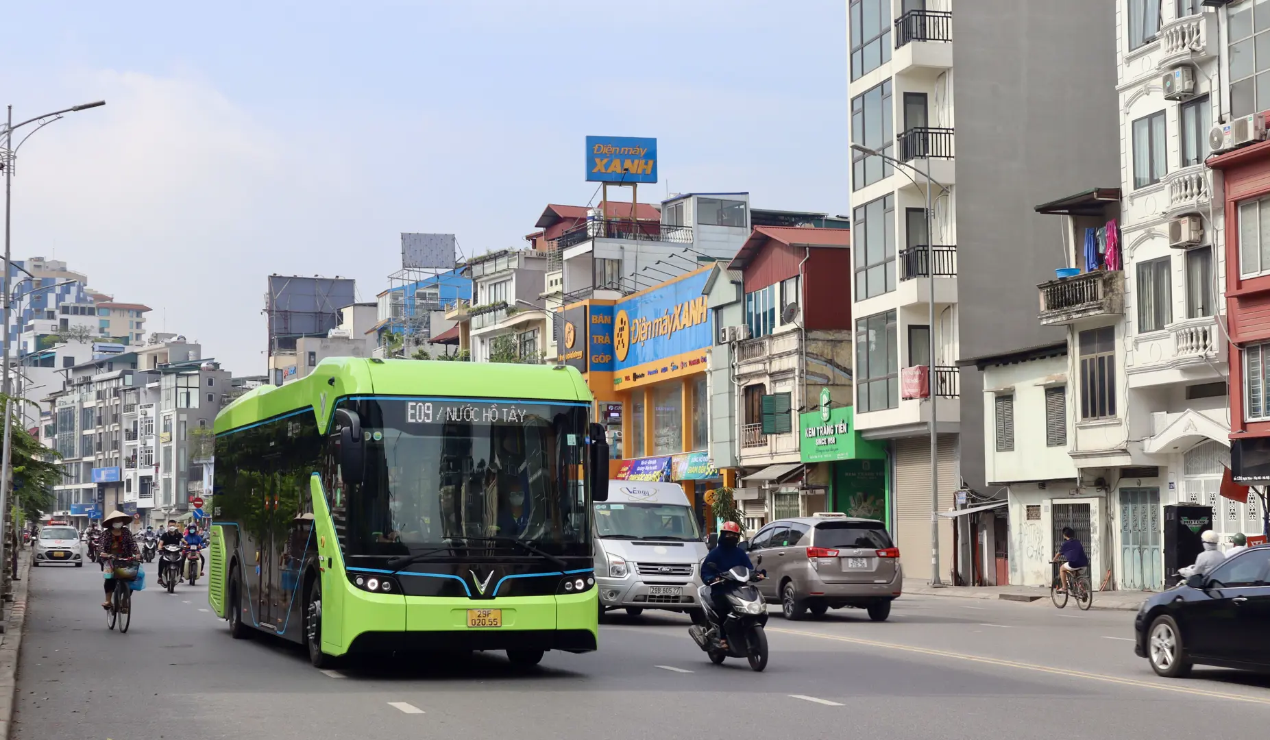 Vinbus đưa thêm tuyến buýt E09 vào mạng lưới xe buýt điện Thủ đô