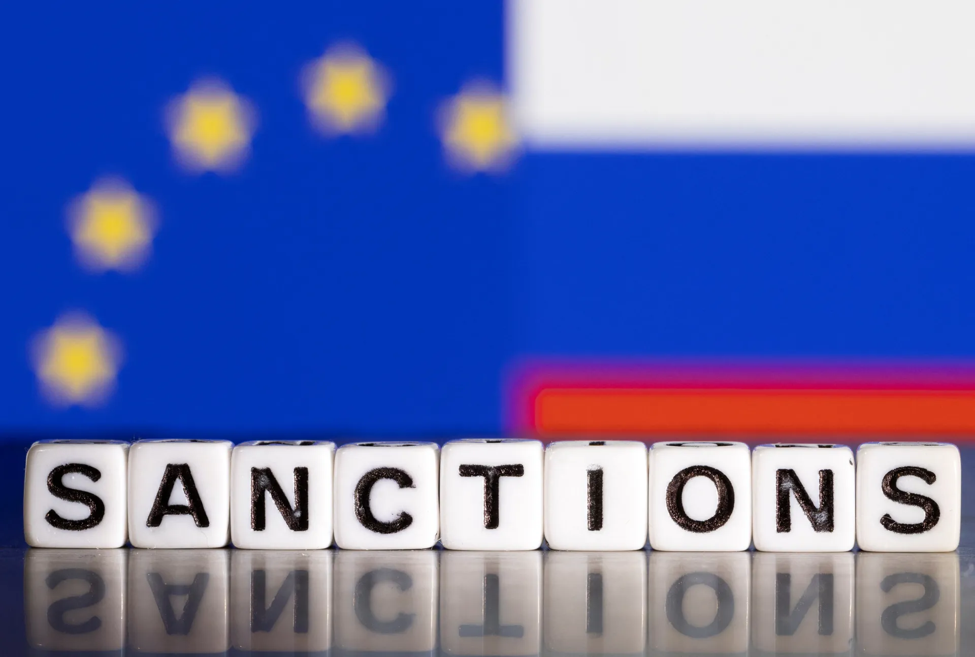 Gói trừng phạt thứ 6 của EU chống Nga nhắm vào lĩnh vực nào của Moscow?