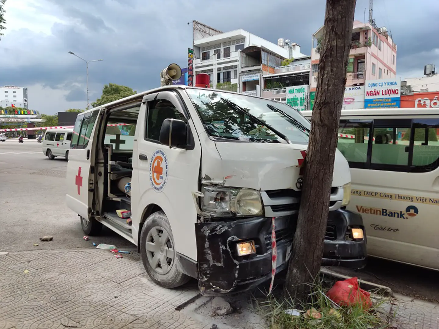 Cần Thơ: Bắt giữ nam thanh niên nghi ‘ngáo đá’ cướp xe cứu thương