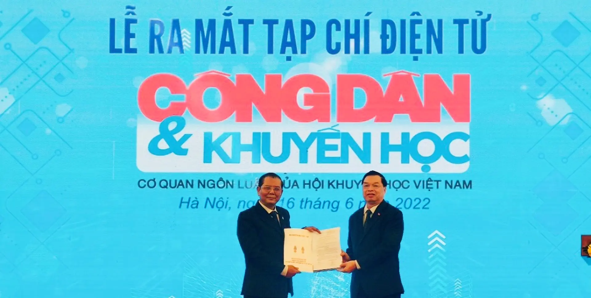 Ra mắt Tạp chí Điện tử Công dân và Khuyến học