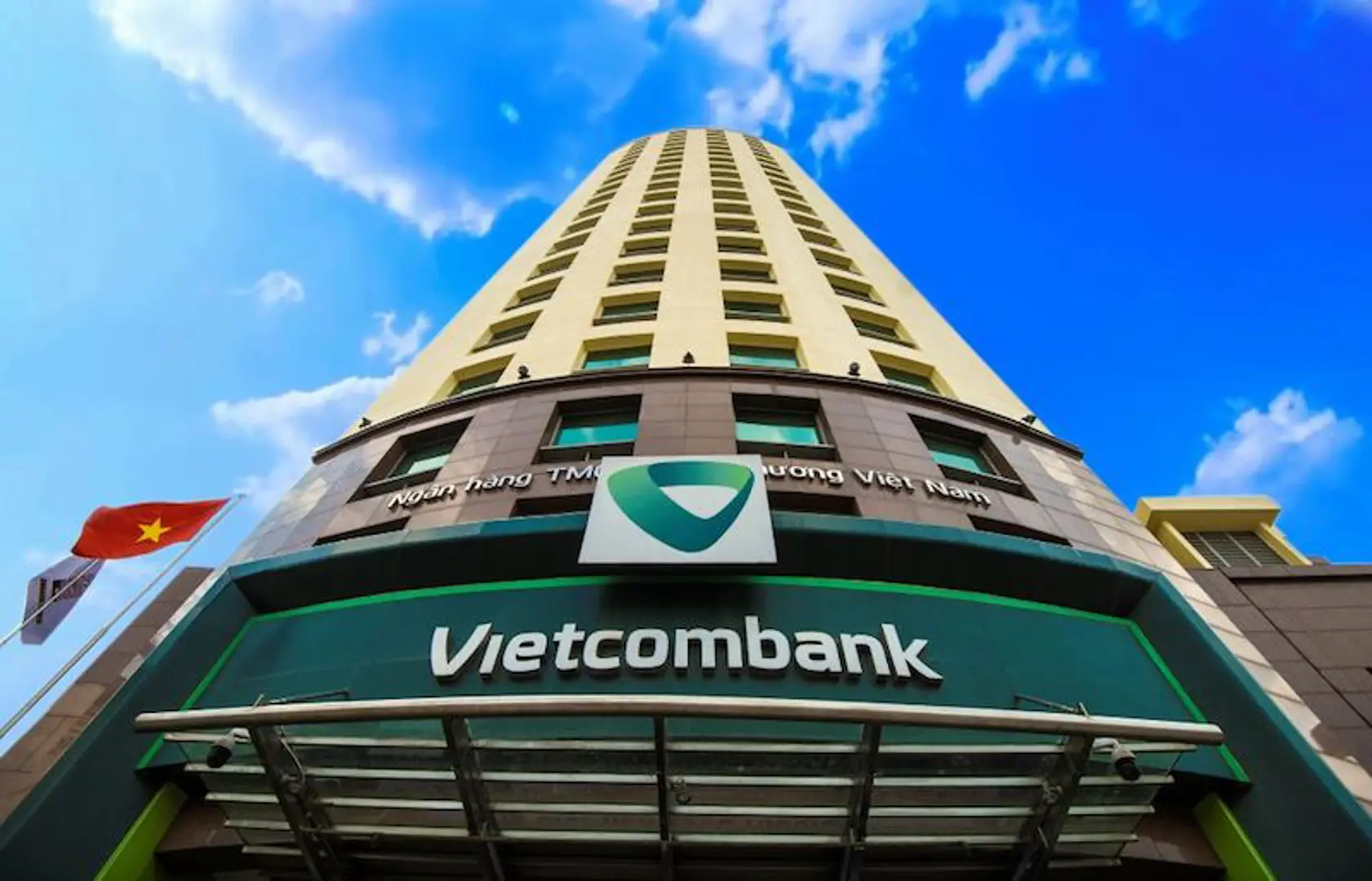 Vietcombank lần thứ 10 lọt vào danh sách 50 công ty niêm yết tốt nhất 2022