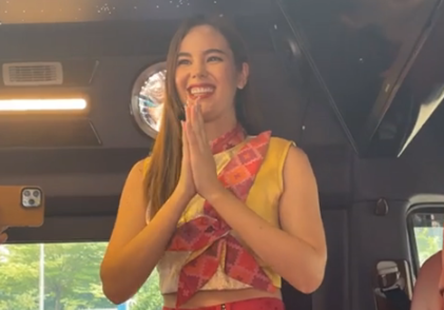 Đương kim Miss Universe 2021 và 2018 sang Việt Nam "chấm" Hoa hậu Hoàn vũ