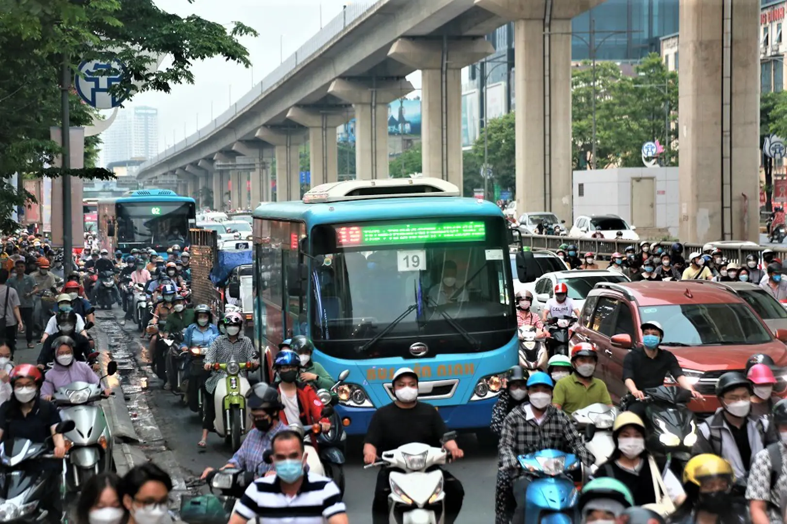 Hà Nội:Đường Nguyễn Trãi sắp có làn đường dành riêng cho xe máy và xe buýt