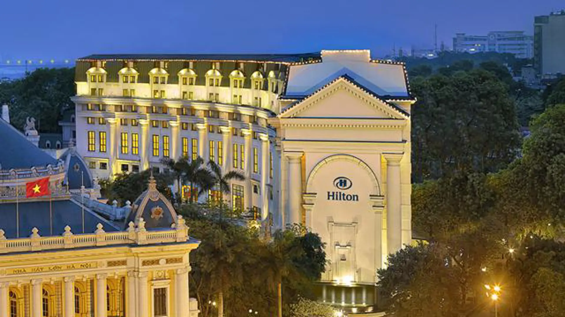 BRG cùng Hilton thảo luận phương án nâng cấp khách sạn Hilton Hà Nội Opera