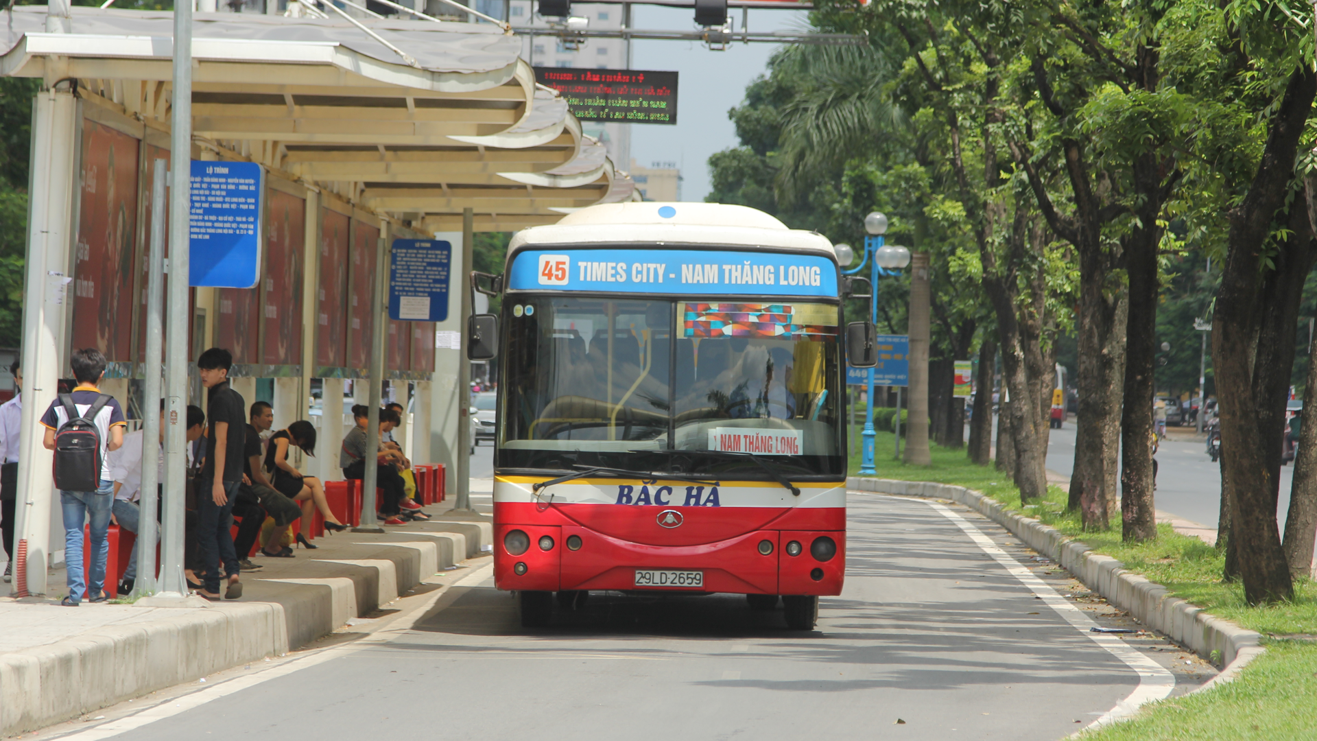 Không để đứt gãy mạng lưới vận tải công cộng