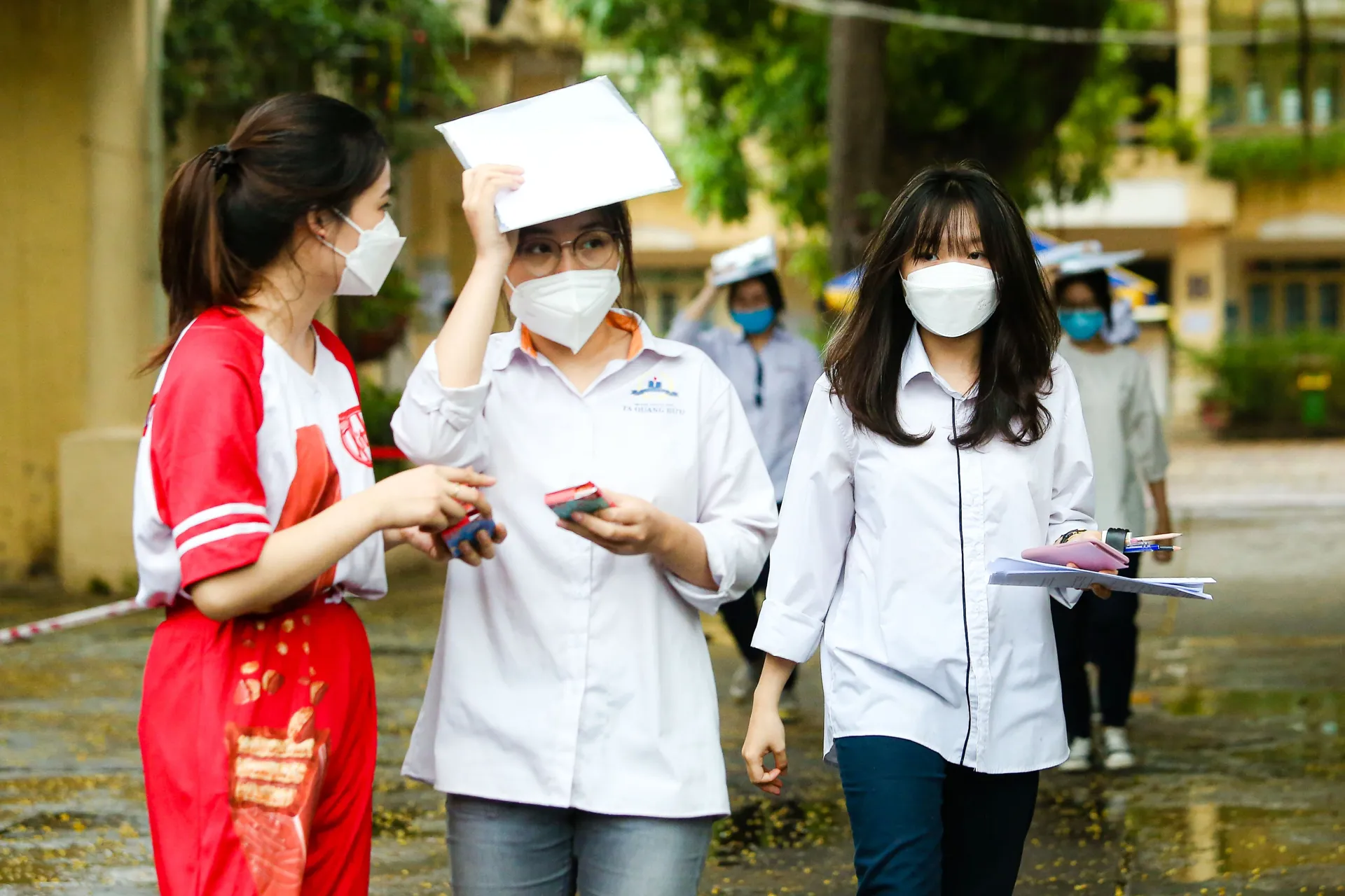 Nhiều thí sinh cảm nhận đề Toán hơi nặng