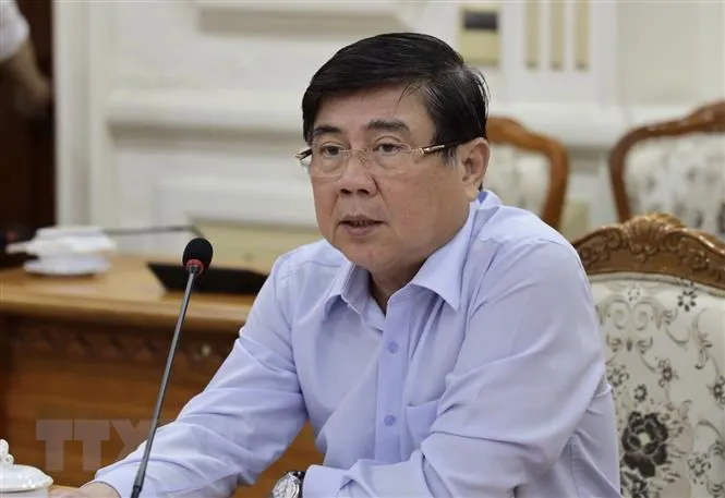 Kỷ luật cảnh cáo nguyên Chủ tịch UBND TP Hồ Chí Minh Nguyễn Thành Phong