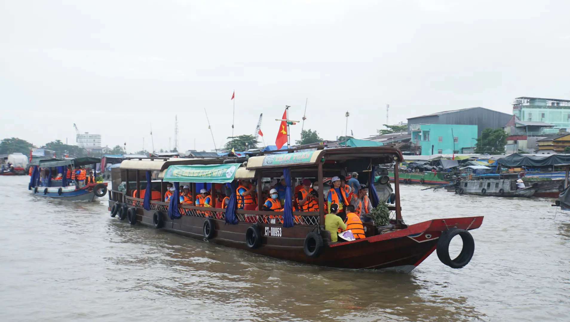 Ngày hội du lịch Chợ nổi Cái Răng trở lại sau 2 năm tạm ngưng