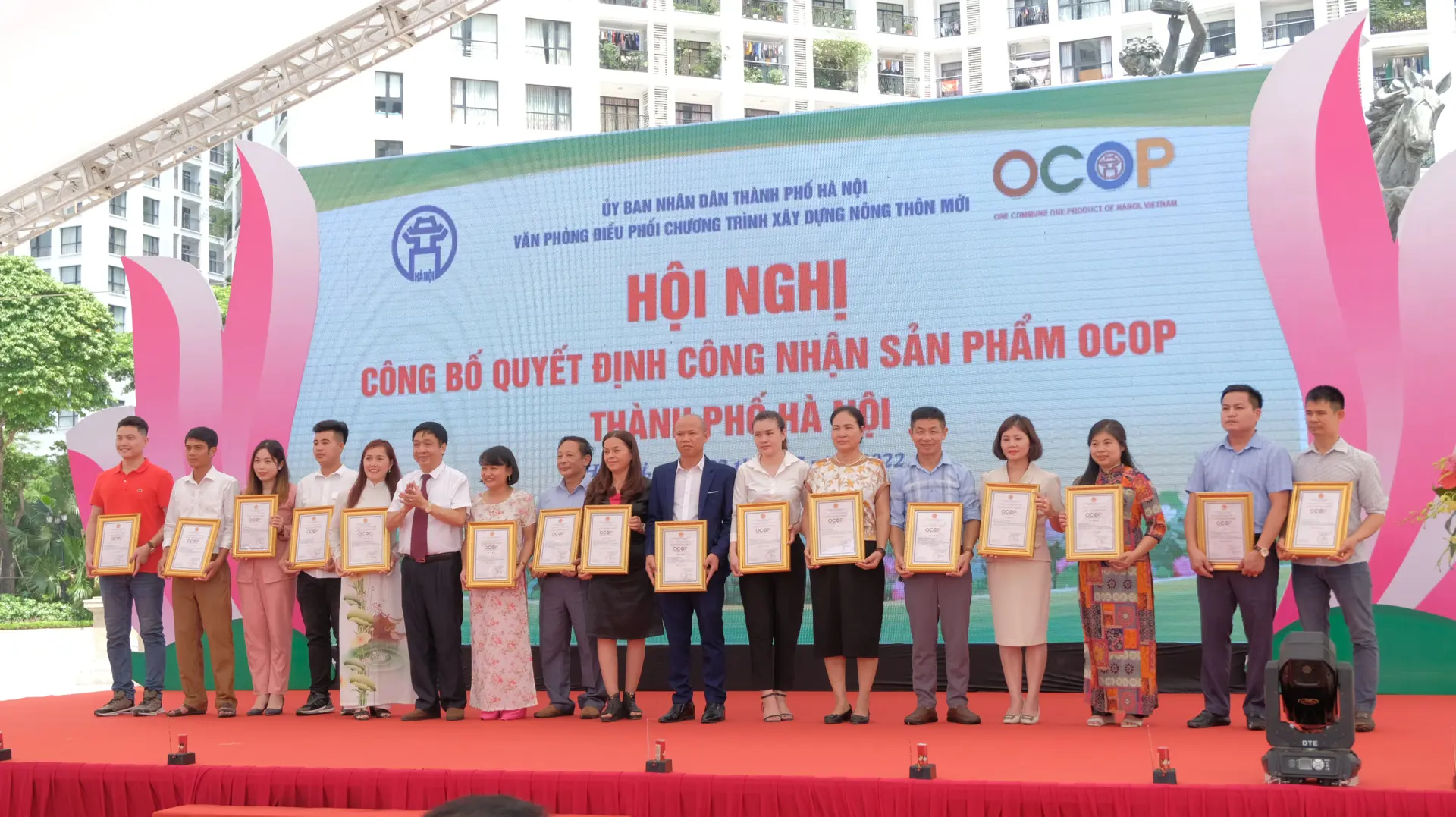 Hà Nội vinh danh 171 chủ thể có sản phẩm OCOP từ 3 sao trở lên