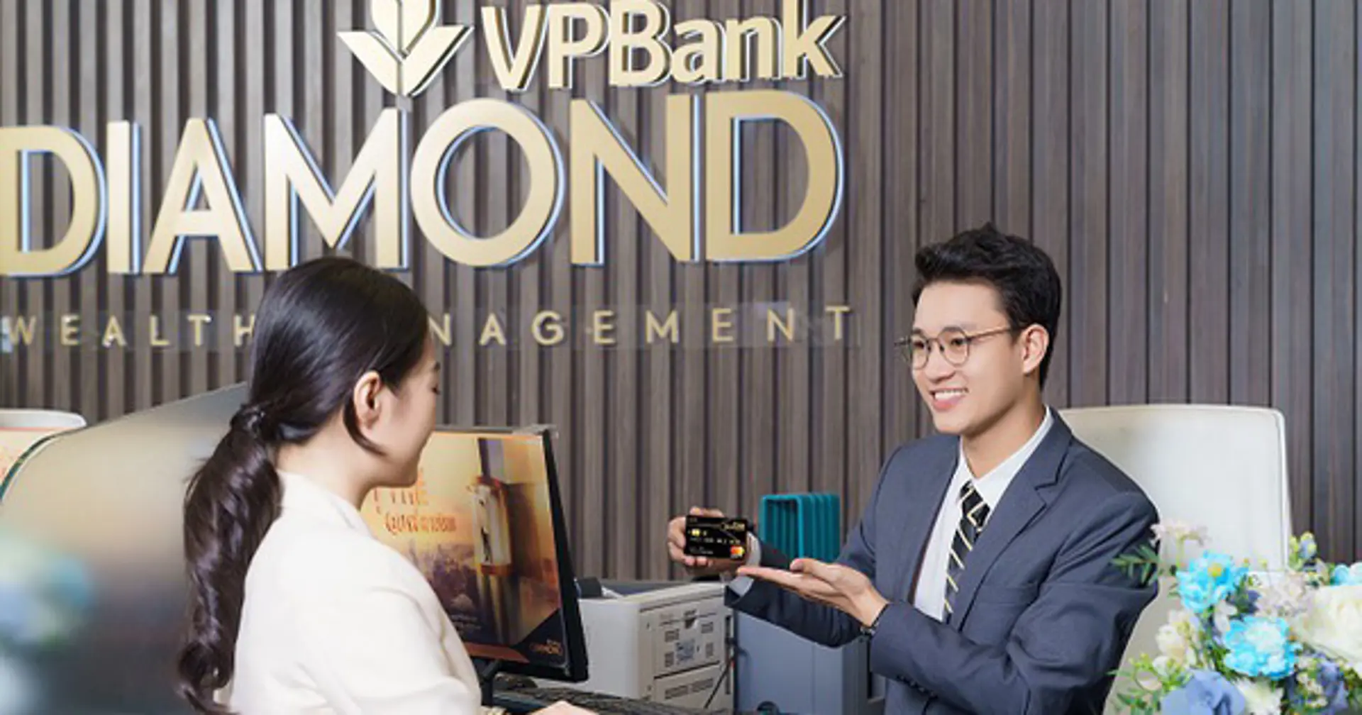 Lợi nhuận nửa năm VPBank đạt hơn 15,3 nghìn tỷ đồng, vượt hơn 50% kế hoạch