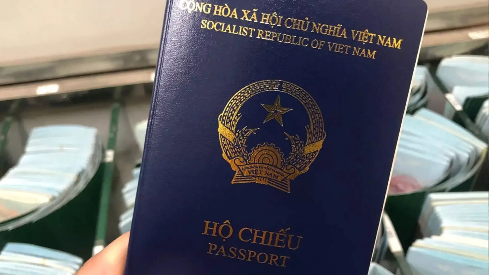 Tây Ban Nha ngừng cấp visa vào hộ chiếu mẫu mới của Việt Nam