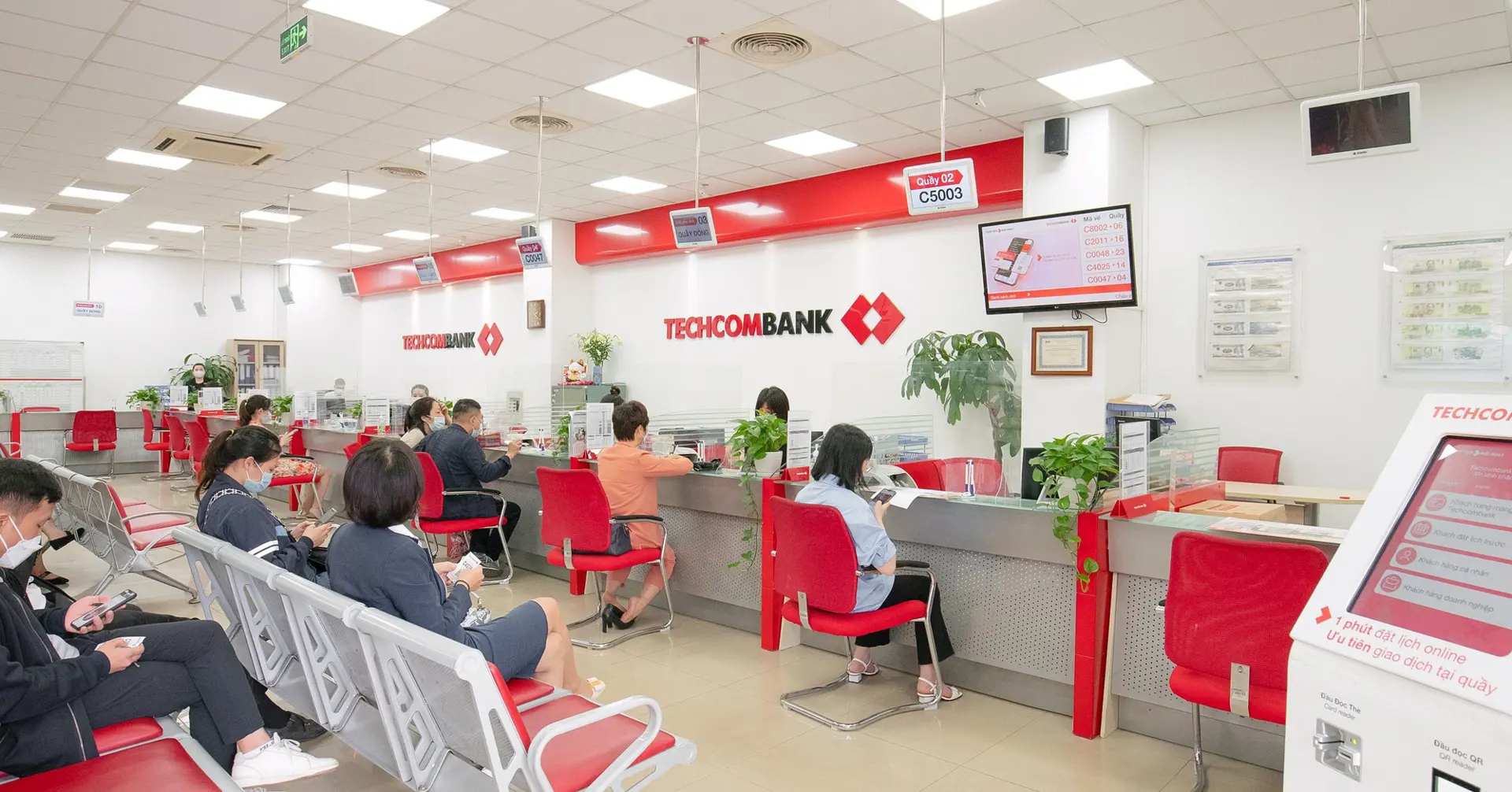 Techcombank -Ngân hàng TMCP tư nhân uy tín nhất Việt Nam năm thứ tư liên tiếp