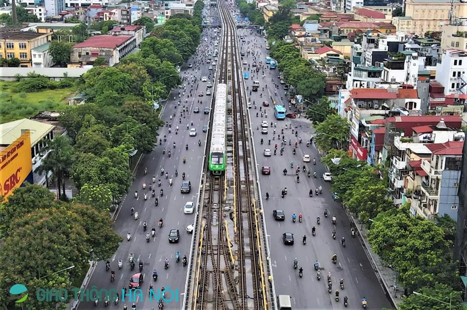 Phân làn cứng đường Nguyễn Trãi: Thí điểm cũng cần làm triệt để