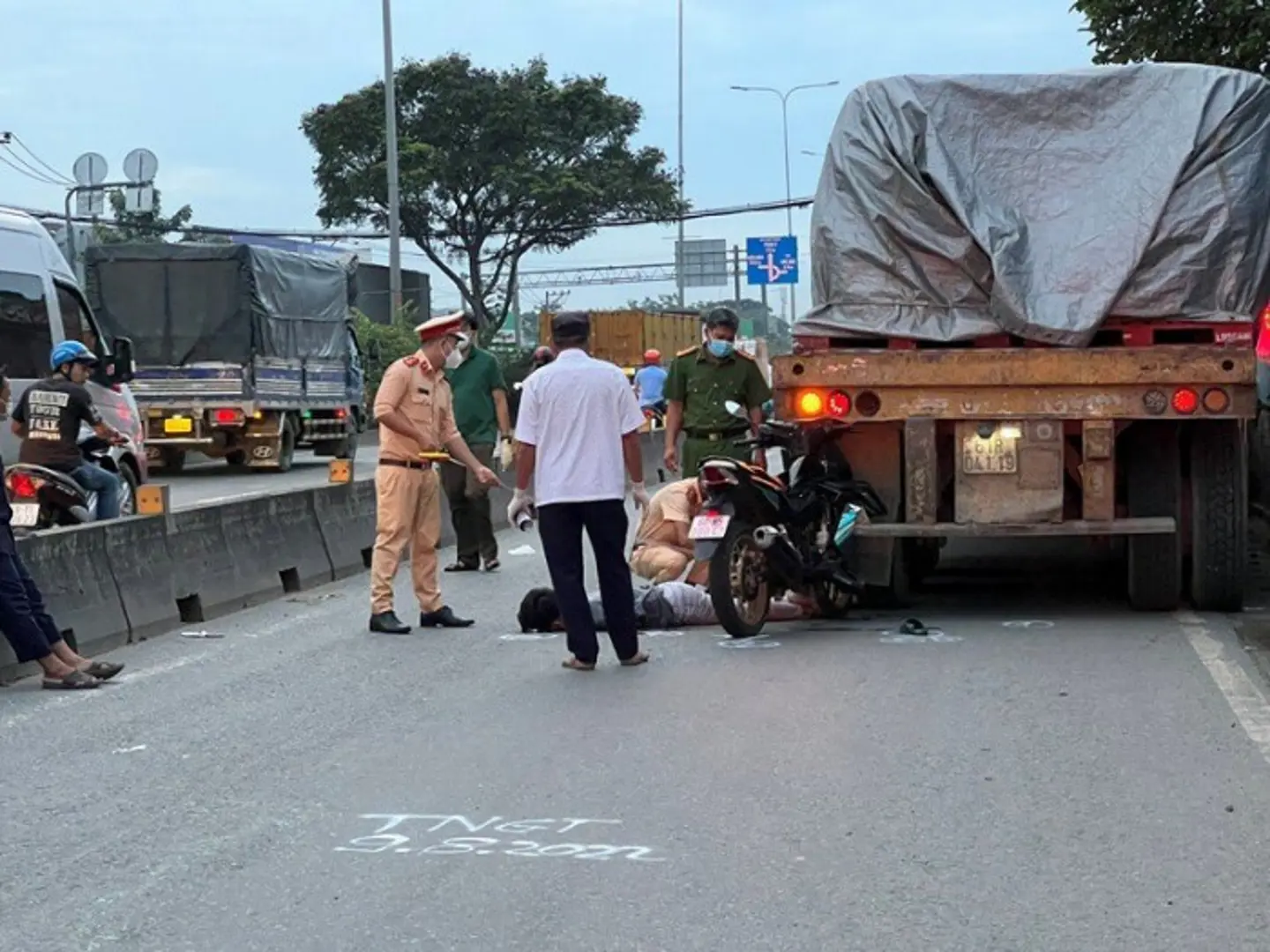 Tai nạn giao thông hôm nay (9/8):Vừa thoát chết lại bị xe khách đâm tử vong