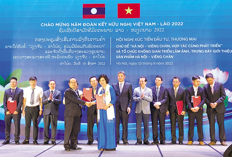 Hanoi – Vientiane bolster economic ties