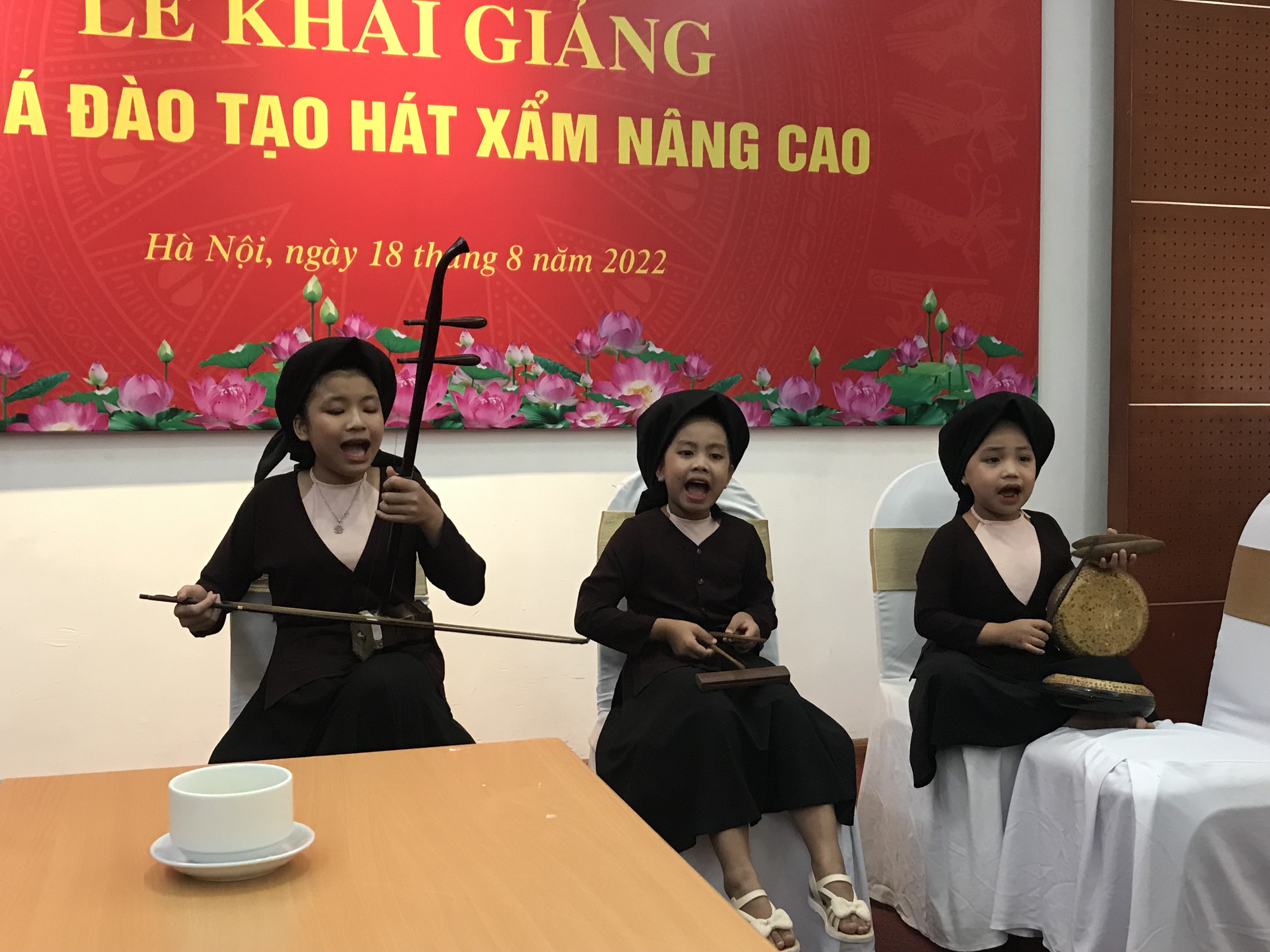 Training course opens to preserve traditional Xam singing